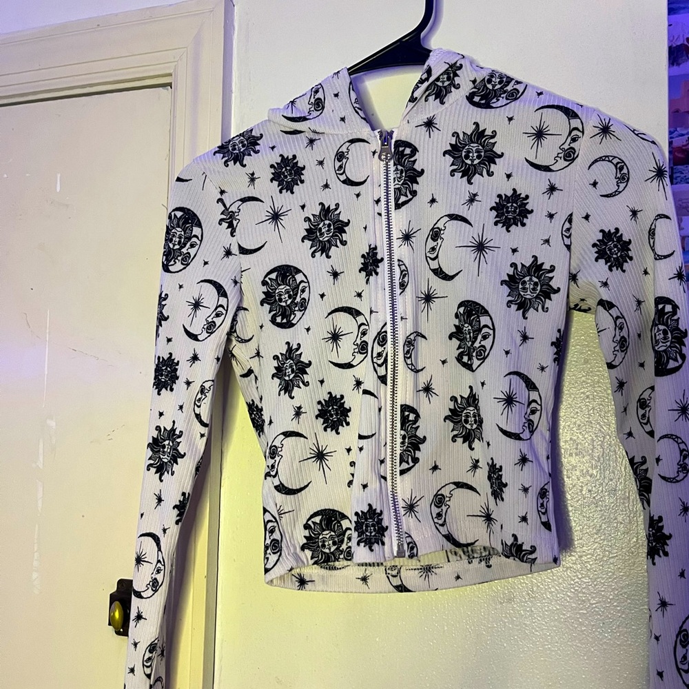 White Moon and Sun, Yummy Soft, Cropped, Long-sleeve shirt